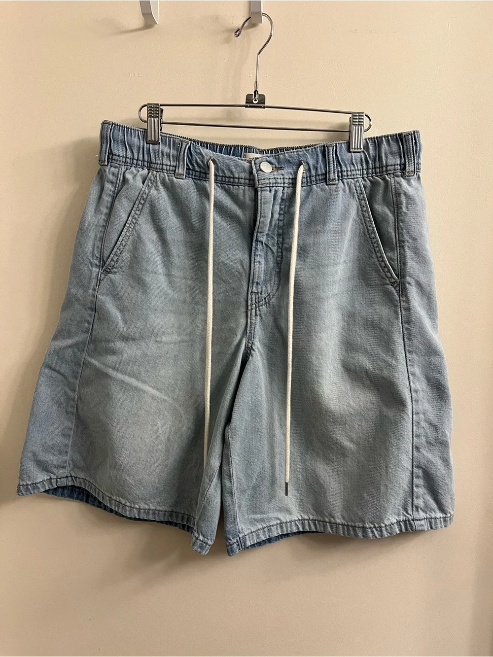 Anthropologie Pilcro Adi Pull-On Long Shorts Size Medium